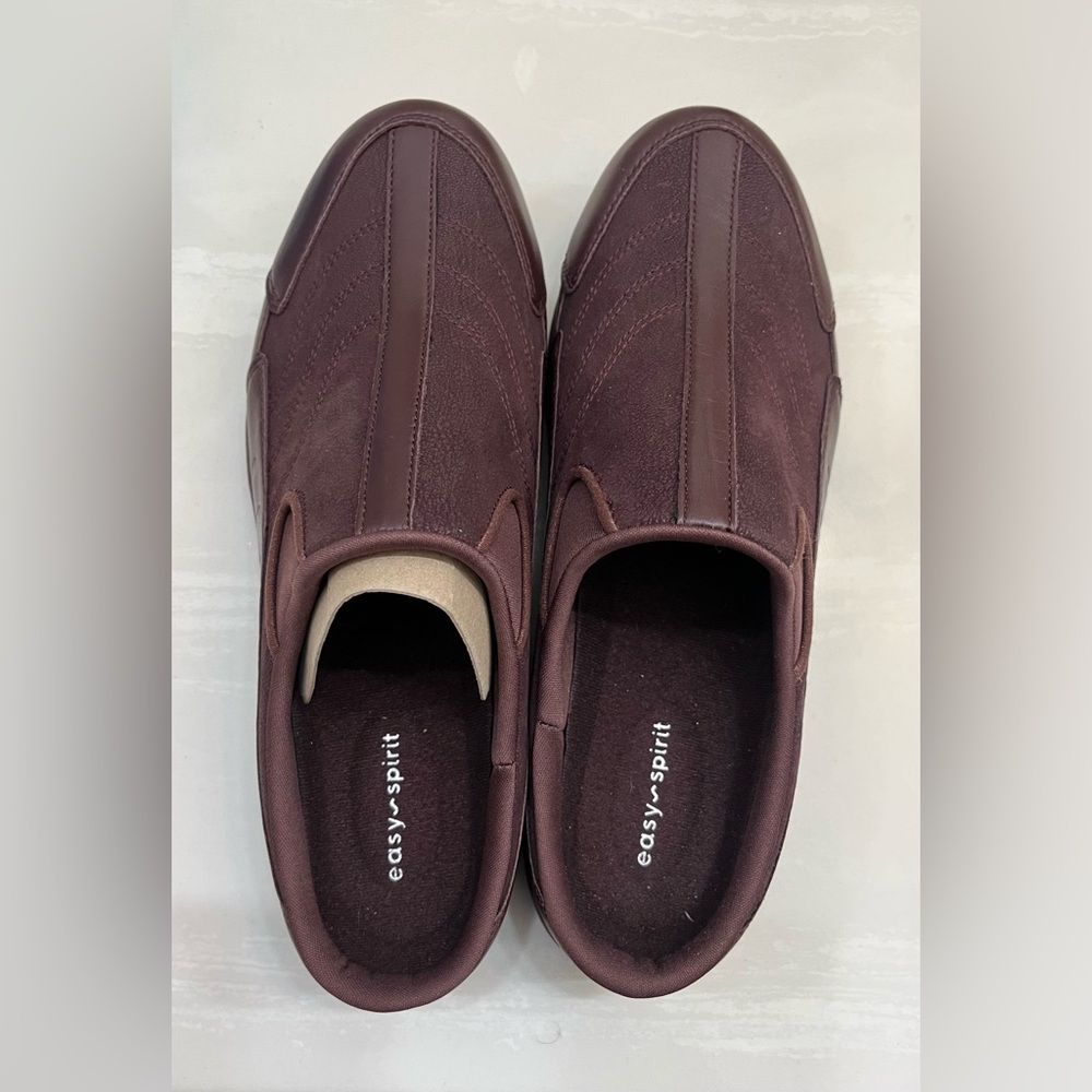 Easy Spirit leather clog